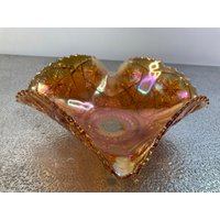 Schale, Ringelblume Irisierend Karneval Glas Imperial Glass Flared Corner Mcm Vintage Candy Dish Starburst Sawtooth von DeesNewOldGems