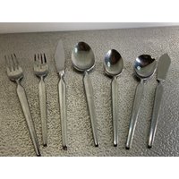 Sri Edelstahl Besteck Set Mid Century Mcm Slender Long Stanley Roberts Antiqua Vintage 42 Stück 8 Gedeck von DeesNewOldGems