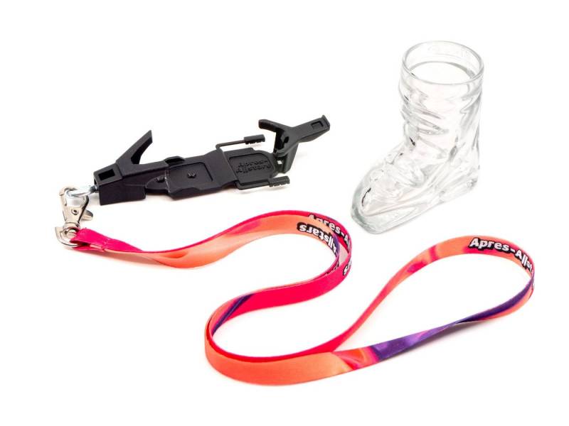 Deggelbam Schnapsglas Skigläser 4cl - Schnapsglas in Skiform - Apres Ski Party, Skiglas mit Bindung und Lanyard, Hergestellt in Deutschland von Deggelbam