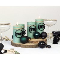 Adventskranz Zahlen | Schreibmaschine Kerzenanhänger Acryl Schwarz/Weiß Zahlenanhänger 1-4 von DeinLieblingsteil