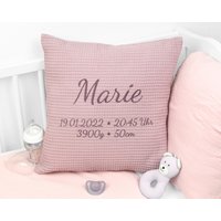 Geburtskissen | Puderrosa Waffelpiqué Bestickt Namenskissen Baby Personalisiert von DeinLieblingsteil