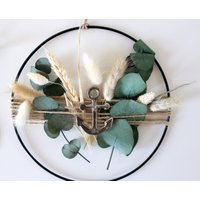 Moderner Trockenblumenkranz Mit Anker Und Eukalyptus, Flower Hoop Loop, Metallring, Wohnaccessoire Für Zu Hause von DeinWohnLiebling