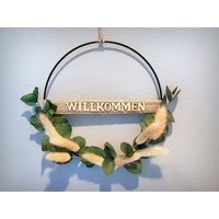 Moderner Türkranz Willkommen Mit Eukalyptus, Flower Hoop Loop, Trockenblumenkranz Personalisierbar, Wohnaccessoire Für Zu Hause von DeinWohnLiebling