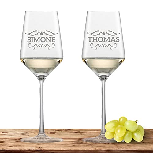 2x Weißweinglas mit Namen oder Wunschtext graviert - Schott Zwiesel Glas Riesling PURE - Weinglas personalisiertes Geschenk (Barock 01) von Deitert