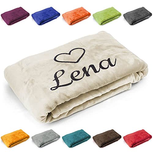 Kuscheldecke 'Herz' mit Name oder Wunschtext Bestickt, Geschenk zu Valentinstag, Geburtstag, Hochzeitstag, 200cm x 150cm extra weiche und gemütliche Sofadecke/Wohndecke, hochwertiges Fleece (Creme) von Deitert