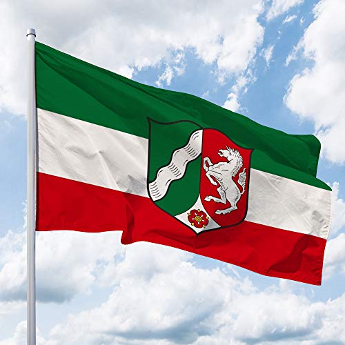 Deitert NRW Flagge 250 x 150 cm für Fahnenmast – Nordrhein-Westfalen Fahne mit Wappen (Dienstflagge), Hissflagge aus reißfestem 100% Fahnen-Polyester, NRW Fahne wetterfest und UV-beständig von Deitert