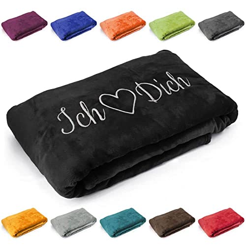 Kuscheldecke 'Ich Liebe Dich', Geschenk zu Valentinstag, Geburtstag, Hochzeitstag, hochwertig Bestickt, 200cm x 150cm extra weiche und gemütliche Sofadecke/Wohndecke, hochwertiges Fleece (Schwarz) von Deitert
