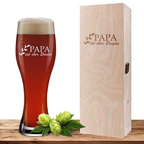 Weizenglas 'Papa ist der Beste' inkl. Geschenkbox aus Holz, Bierglas 0,5 Liter mit Laser-Gravur auf Glas und Holzbox, Geschenk zum Vatertag, Geburtstag, Weihnachten - Motiv Zweig Papa ist der Beste von Deitert