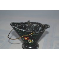 Schwarze Metall-Eimer/Aschenbecher Griff Blumen Lackiert Vintage Schwarz Metall Eimer Irre von DejaVuDeco