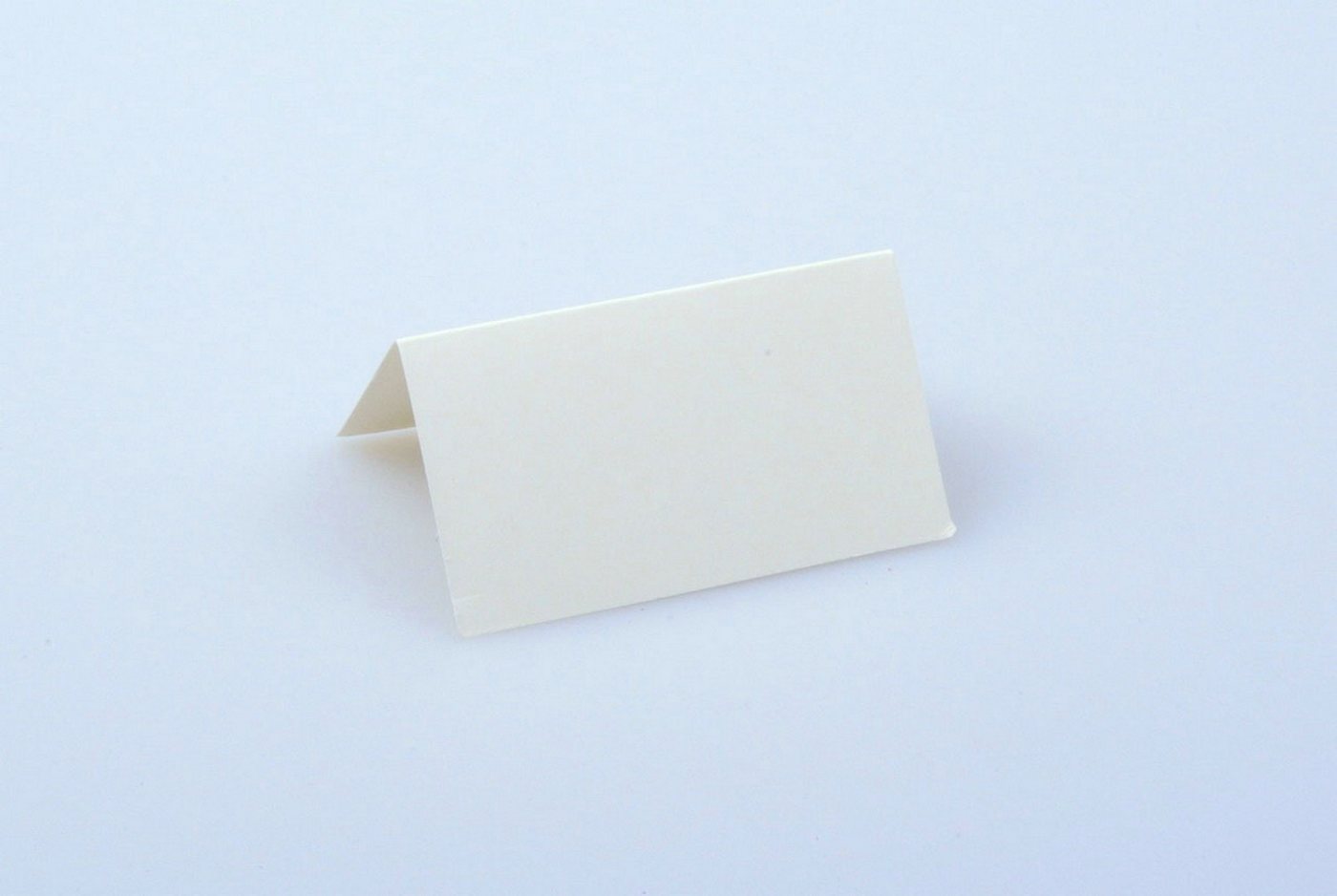 Deko AS Tischkartenhalter Tischkärtchen - creme - 65x38mm - 12 Stück - 56007 50… Deko AS Tischkartenhalter Tischkärtchen - creme - 65x38mm - 12 Stück - 56007 50… von Deko AS