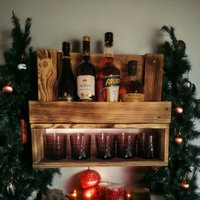 Whiskey Regal Palettenmöbel Vintage Wandregal Holz Bar Rustikal Geflammt Aus Neue Paletten Whiskey Regal Palettenmöbel Vintage Wandregal Holz Bar Rustikal Geflammt Aus Neue Paletten von DekoEllen