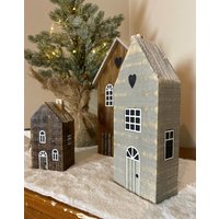 Haus Häuschen Holz 3Er-Set Weihnachten Deko Advent Landhaus Haus Häuschen Holz 3Er-Set Weihnachten Deko Advent Landhaus von DekoHirsch