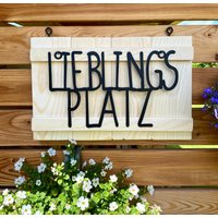 Schild Holzschild Lieblingsplatz Gartendeko Bild Landhaus von DekoHirsch