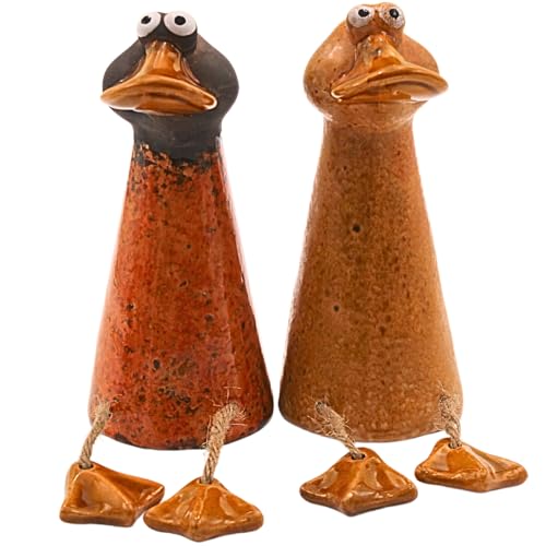 2er Set Kantenhocker Ente, Deko-Enten, Entenfiguren, Gartenfigur Ente, Teichfigur Ente als Kantensitzer aus Keramik in einem Braunton als 2er Set, Größe Einer Gartenfigur: L/B/H 10 x 9 x 17 cm. 2er Set Kantenhocker Ente, Deko-Enten, Entenfiguren, Gartenfigur Ente, Teichfigur Ente als Kantensitzer aus Keramik in einem Braunton als 2er Set, Größe Einer Gartenfigur: L/B/H 10 x 9 x 17 cm. von Dekohelden24