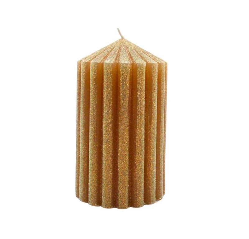 Dekohelden24 Formkerze Hochwertige Tafelkerze Stumpenkerze Tischkerze Haushaltskerze (1 Stück, 1-tlg), Blockkerze mit Glitter im festlichen Beige, Größe B/H ca 7 x 12 cm. von Dekohelden24