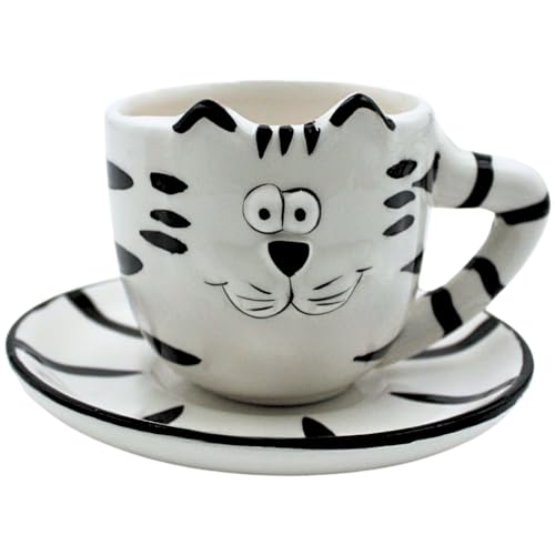 Dekohelden24 Kaffeetasse mit Unterteller, Katzentasse mit Gesicht, Keramik Tasse mit Unterteller als Katze, Kaffeebecher in schwarz - weiß, Größe: L/B/H 14 x 14 x 10 cm. Dekohelden24 Kaffeetasse mit Unterteller, Katzentasse mit Gesicht, Keramik Tasse mit Unterteller als Katze, Kaffeebecher in schwarz - weiß, Größe: L/B/H 14 x 14 x 10 cm. von Dekohelden24