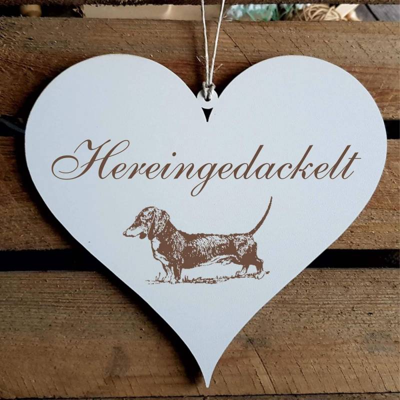Dekolando Hängedekoration Herz Schild HEREINGEDACKELT mit Motiv Dackel (Holzschild), weiß von Dekolando