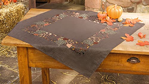 Tischdecke Herbstlaub braun, 85x85 cm, mit aufwändiger Zierborde & Stickerei von Dekoleidenschaft