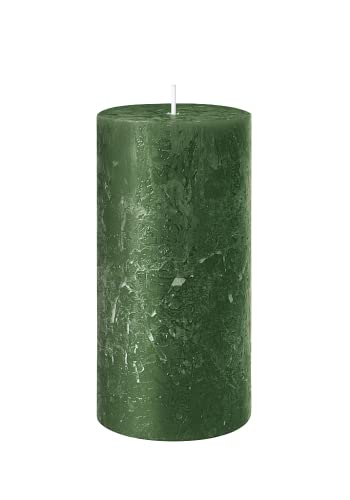 Rustik Stumpenkerze, Höhe 14 cm Ø 7 cm, Safe Candle, Brenndauer ca. 69 Stunden (jägergrün) von Dekomarket
