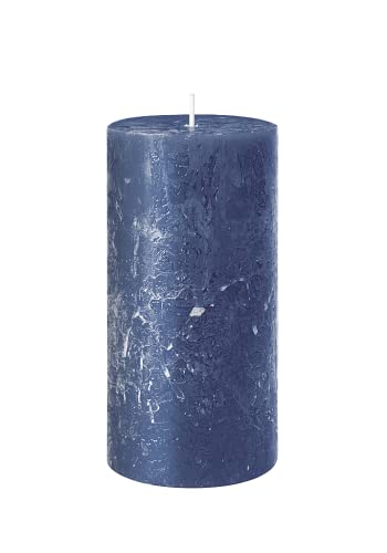 Rustik Stumpenkerze, Höhe 14 cm Ø 7 cm, Safe Candle, Brenndauer ca. 69 Stunden (nachtblau) von Dekomarket