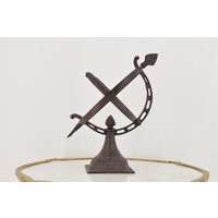Gusseisen Sonnenuhr Garten Deko Statue Im Vintage Stil von DekorStyle