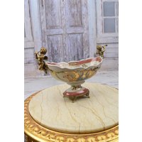 Schale - Zwei Spielende Engel Aus Porzellan Mit Bronze Verzierungen Plateau Jugendstil Exklusives Blumen Design Personalisierte Geschenke von DekorStyle