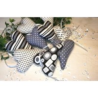 9 Herzen Stoffherzen in Schwarz - Grau Weiß von DekostuebchenbyDaBu