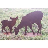 2Er Set Fressendes Reh Mit Rehkitz Auf Platte Edelrost Rost Metall Rostfigur + Kitz Rostige Gartendekoration Herbstdeko von Dekowelt1111
