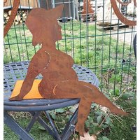 Badenixe Paula Sitzend Als Kantenhocker 34cm Oder 44cm Nach Wahl Edelrost Gartendeko Rost Rostfigur Metall Teichdeko Badezimmer Geschenk von Dekowelt1111