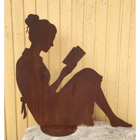 Frau Liest Buch 59x64cm Rost Edelrost Metall Rostfigur Lesende Gartenfigur Dekoration Bücherwurm Rostige Gartendeko Vintage von Dekowelt1111