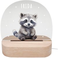 Nachtlicht Personalisiert Für Kinder & Baby Waschbär Babyzimmer Deko Kinderzimmer Nachtlampe Mädchen Jungen Inkl. Holzfuß Und Netzteil von DelMaDE