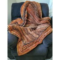 Gehäkelte Decke in Herbstfarben, Orange Und Braune von DelightedbyIvy