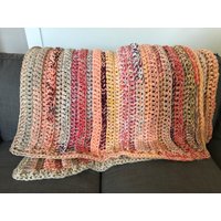 Handgemachte Häkeldecke in Herbsttönen Für Wohnzimmer, Schlafzimmer Oder Sofa von DelightedbyIvy