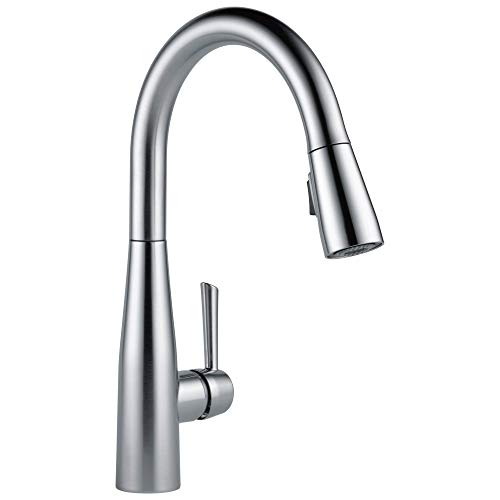Delta Faucet 9113-AR-DST Essa Single Handle Pull-Down Kitchen Faucet with Magnetic Docking, Arctic Stainless von Delta Faucet