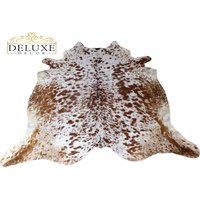 Braun Weiße Kuhfell Tierhaut Teppich 100% Natürliches Haar Auf Der Haut von DeluxeDecorCowhide