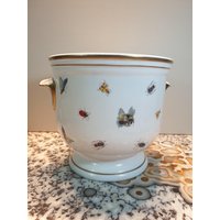 Vintage Keramik Übertopf Mit Insektenmotiv, Griffen Und Goldrand Princess Royale England Vintage Keramik Übertopf Mit Insektenmotiv, Griffen Und Goldrand Princess Royale England von DemDemShop