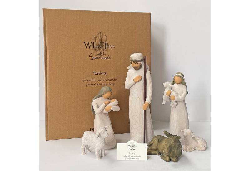 Demdaco Krippenfigur Willow Tree Nativity I Die heilige Familie - Geburt Christi handbemalt, Handbemalt, nach handgeschnitzten Vorlagen von Susan Lordi gefertigt. Demdaco Krippenfigur Willow Tree Nativity I Die heilige Familie - Geburt Christi handbemalt, Handbemalt, nach handgeschnitzten Vorlagen von Susan Lordi gefertigt. von Demdaco