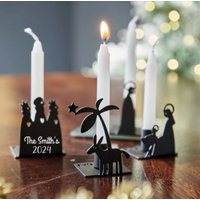 Vier Maßgeschneiderte Krippen-Adventskerzen - Kerzenhalter Weiches Licht Krippe Weihnachtsbeleuchtung 4Er-Set Personalisierte Weihnachtsdekoration von DepartmentOfGifting