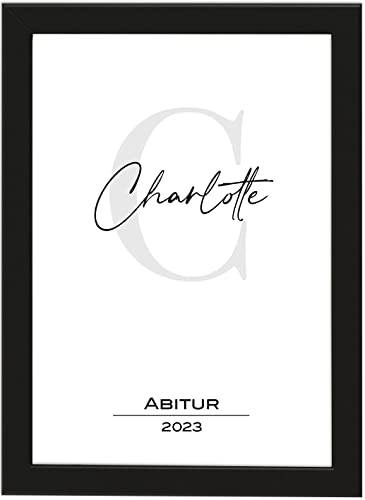 Personalisiertes Geschenk zum Abitur Schulabschluss Master Bachelor Doktor Abschluss als gerahmtes Poster oder Leinwandbild mit Initiale, Namen, Abschluss und Jahr (Poster/Leinwand) von Deqosy