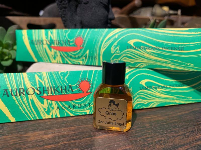 Der dufte Engel Raumduft Set Duftöl mit Auroshikha Räucherstäbchen (3er Set, 1x Duftöl 7ml, 2x 10g Räucherstäbchen), Raumduft, Raumduftverbesserer von Der dufte Engel