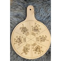 Pizzabrett Pizzateller Pizza Bread Cutter „Yours/Mine Aus Holz, 30 cm, Individuelle Gravierung Möglich, Must -Have Für Pizzafans von DerKleineService
