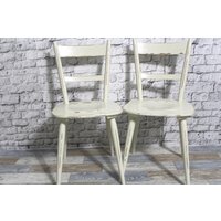 2 X Superschöner Alter Küchenstuhl Holzstuhl Stuhl Elfenbein Weiß 60Er Jahre Shabby Chic Möbel Vintage Landhaus Country 2 X Superschöner Alter Küchenstuhl Holzstuhl Stuhl Elfenbein Weiß 60Er Jahre Shabby Chic Möbel Vintage Landhaus Country von DerKleineShabbyLaden