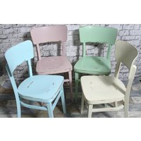 4 Bunte Theaterstühle Holzstühle Shabby Stühle Küchenstühle Bunt Chic Möbel Vintage Landhaus 4Er Set 4 Bunte Theaterstühle Holzstühle Shabby Stühle Küchenstühle Bunt Chic Möbel Vintage Landhaus 4Er Set von DerKleineShabbyLaden