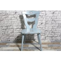 Shabby Küchenstuhl Holzstuhl Stuhl Esszimmerstuhl Rauch Blau 60Er Jahre Chic Möbel Vintage Landhaus Country Shabby Küchenstuhl Holzstuhl Stuhl Esszimmerstuhl Rauch Blau 60Er Jahre Chic Möbel Vintage Landhaus Country von DerKleineShabbyLaden