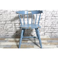 Shabby Stuhl Armlehnen Sprossenstuhl Holzstuhl Küchenstuhl Pastell Blau 60Er Chic Möbel Vintage Landhaus Country Shabby Stuhl Armlehnen Sprossenstuhl Holzstuhl Küchenstuhl Pastell Blau 60Er Chic Möbel Vintage Landhaus Country von DerKleineShabbyLaden