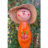 Keramik-Gärtner Mit Strohhut Keramik-Gärtner Mit Strohhut von DerNaturladen