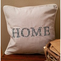 Handgefertigtes Kissen Mit "Home"-stickerei von DerXteStich