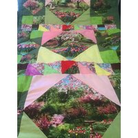 Frühling Im Park Quilt - Falten in Ein Kissen | Quillow von DerraDesignsByAnne