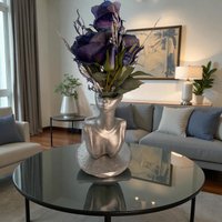 Silver Female Vase With Blue Roses | Handmade Gypsum Art Sculpture Elegant Home Decor Modern Table Accent Gift Silver Female Vase With Blue Roses | Handmade Gypsum Art Sculpture Elegant Home Decor Modern Table Accent Gift von DesiglareDecorDesign