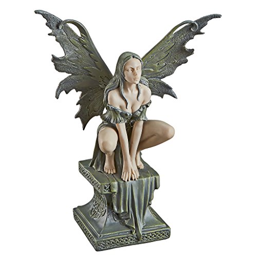 Design Toscano Kleine keltische Elfe Gefährlicher Absprung Statue, Kunstharz, Braun, 7.5 x 19 x 24 cm von Design Toscano